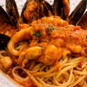 restaurants in leaside toronto
